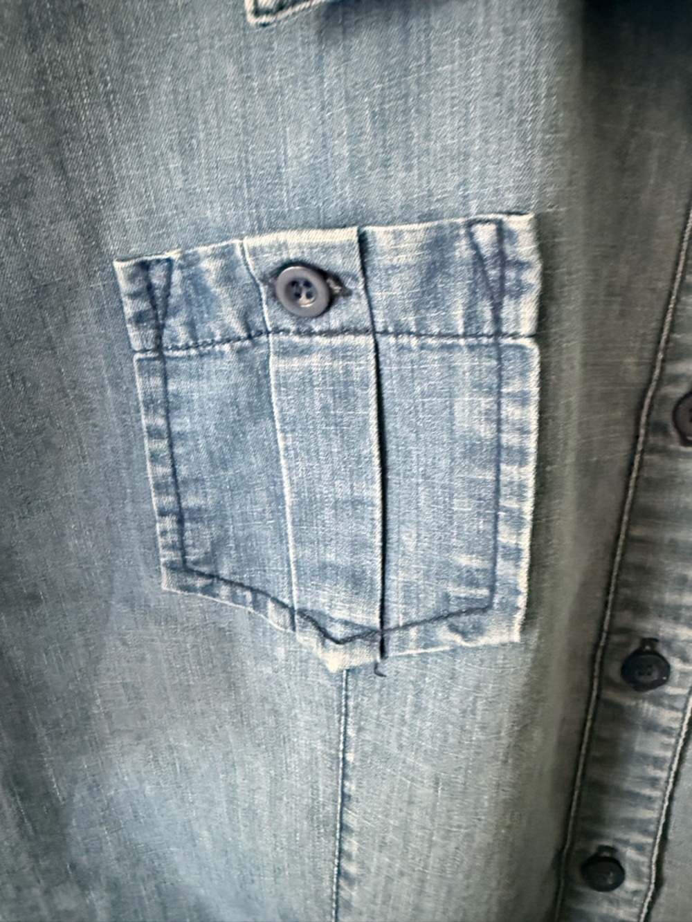 Women's Denim Blouse - Picture 4 of 5